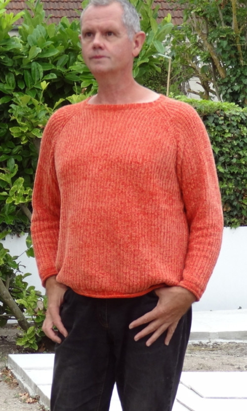 Pull-corail-femme.jpg